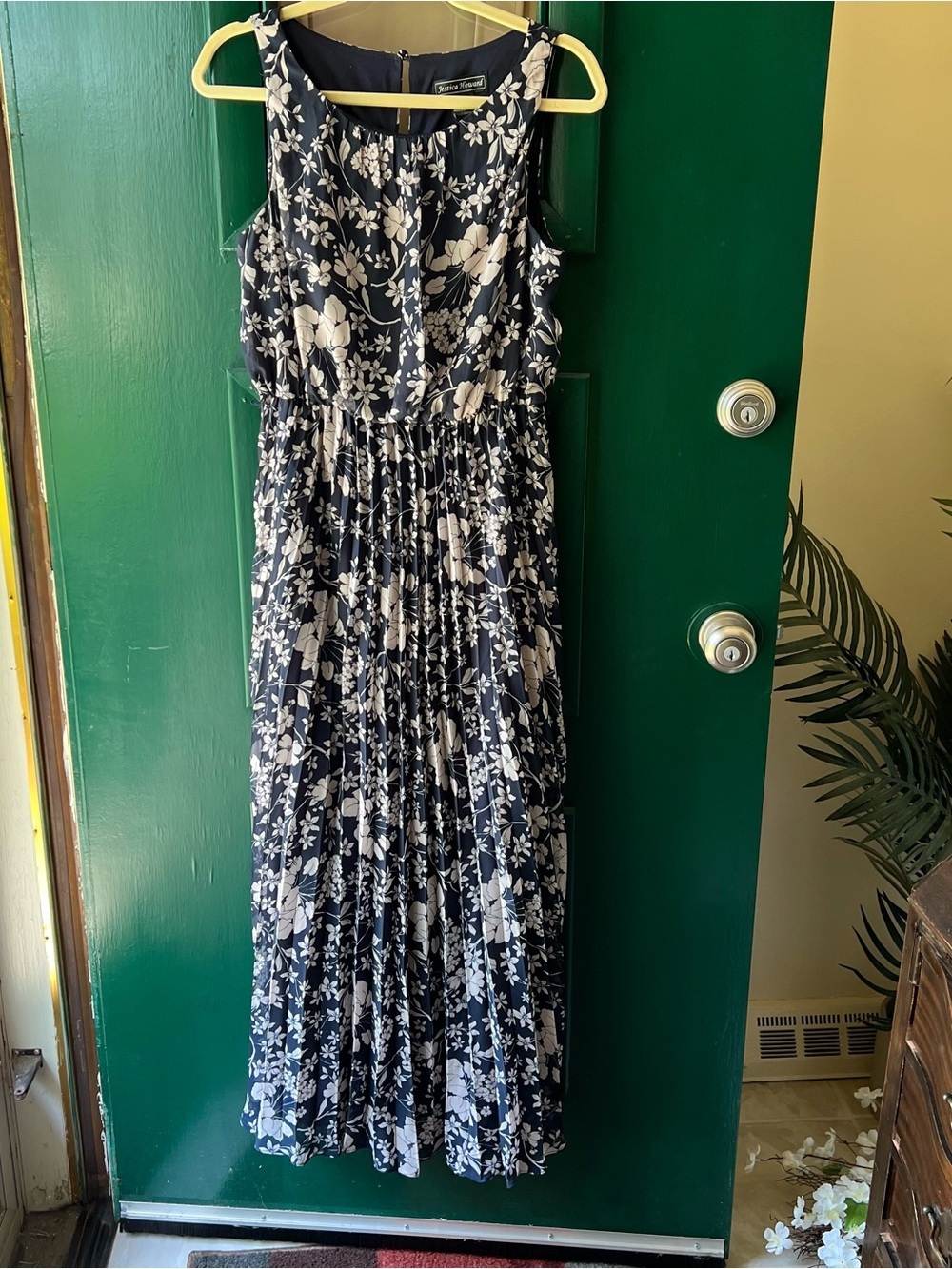 Jessica Howard Navy and White Floral Pleated Maxi Dress